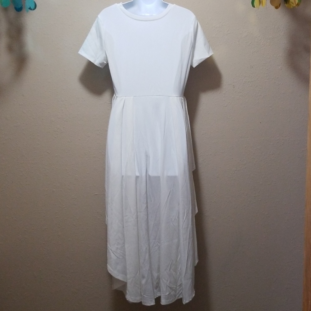 High Low Top with Ruffle Tail - Picture 4 of 4